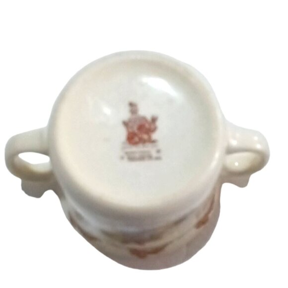 Vintage Royal Doulton Bunnykins Two-Handled Mug 'Trying on Hats' Fine Bone China - Picture 5 of 6